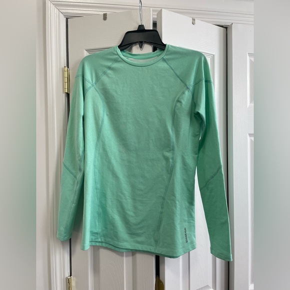 Three Reebok performance long sleeve - Picture 4 of 6